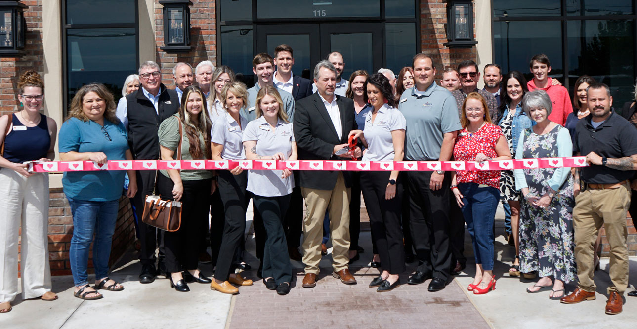 Picture of Ribbon Cutting in goldsby Oklahoma bank near me